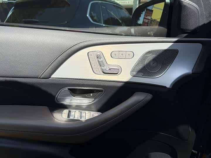 Фото 13 - Mercedes-Benz GLE-Class AMG