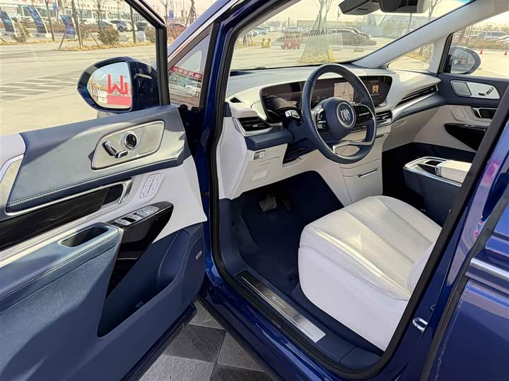 Фото 4 - Buick GL8 Century