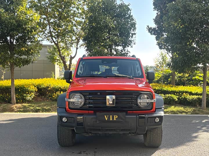 Фото 2 - Tank 300