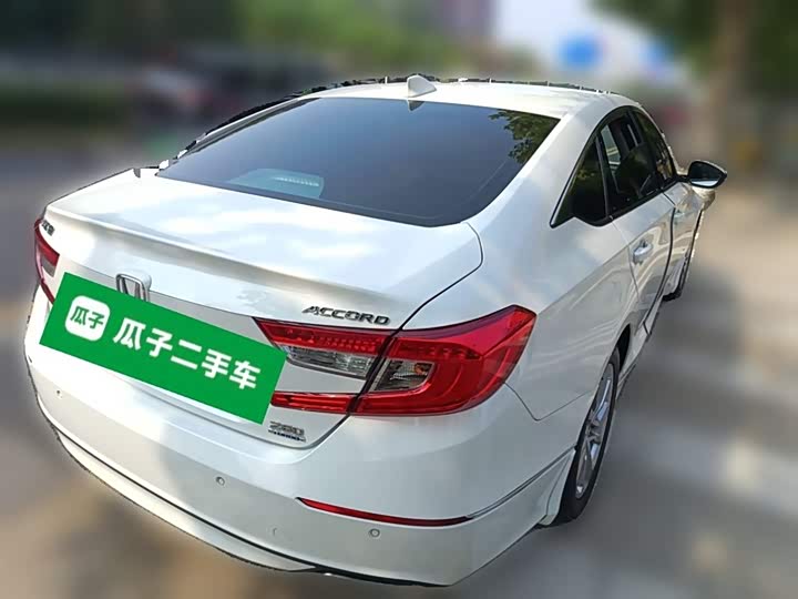 Фото 29 - Honda Accord