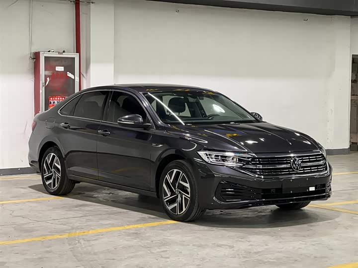 Фото 3 - Volkswagen Sagitar L