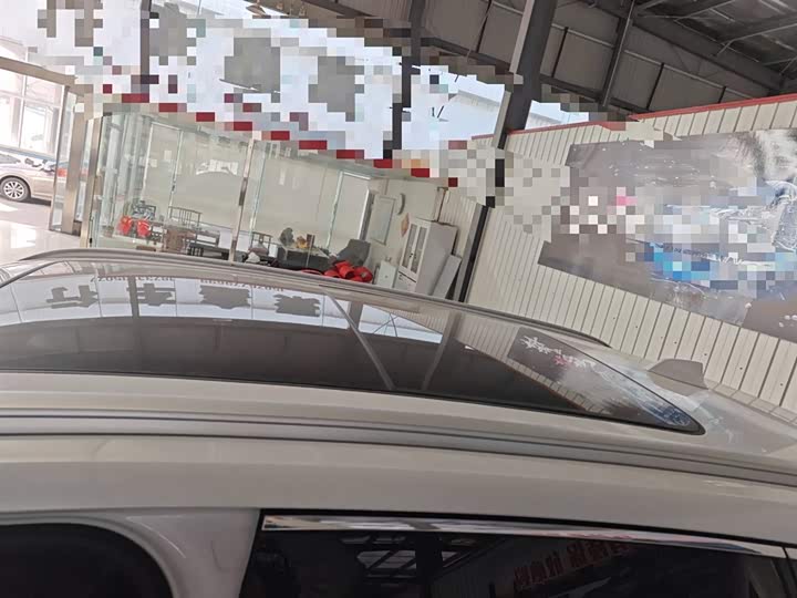 Фото 27 - Geely Monjaro