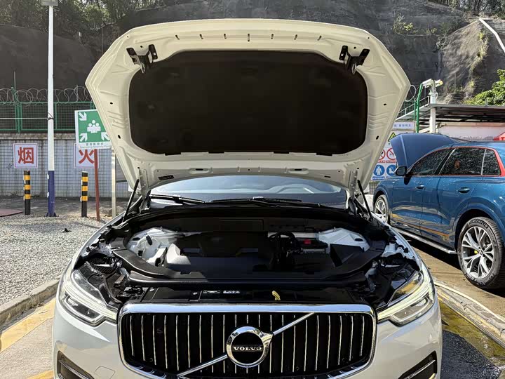 Фото 16 - Volvo XC60