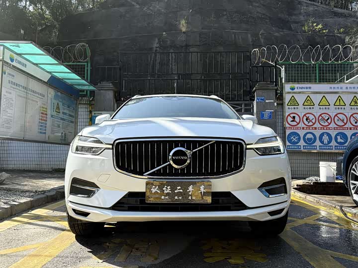 Фото 2 - Volvo XC60