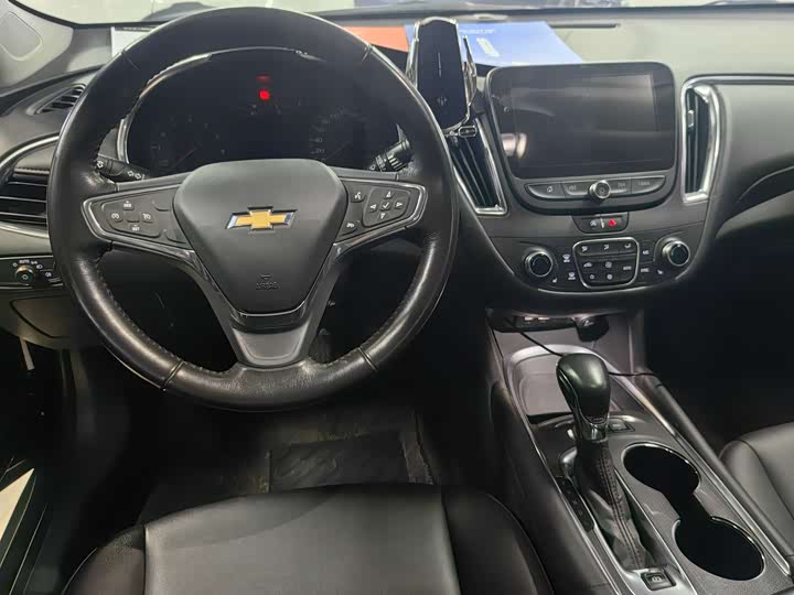 Фото 7 - Chevrolet Malibu XL