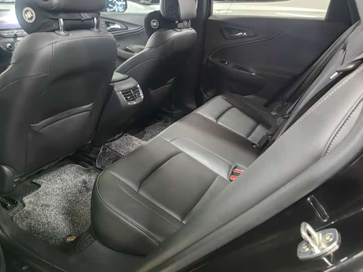 Фото 9 - Chevrolet Malibu XL