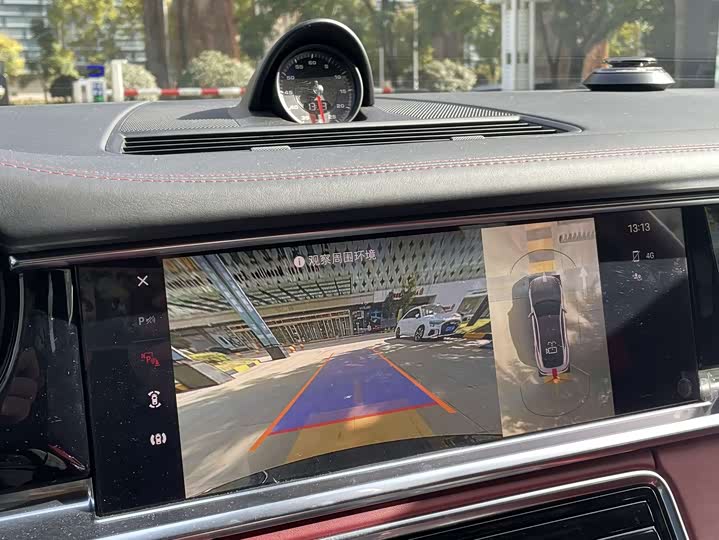 Фото 14 - Porsche Panamera