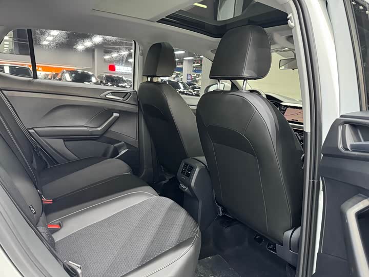 Фото 5 - Volkswagen Tacqua