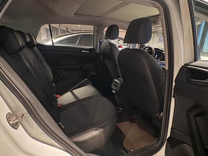 Фото 11 - Volkswagen Tacqua