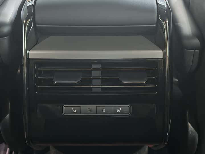 Фото 16 - Land Rover Range Rover Sport