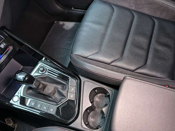 Фото 11 - Volkswagen Tayron