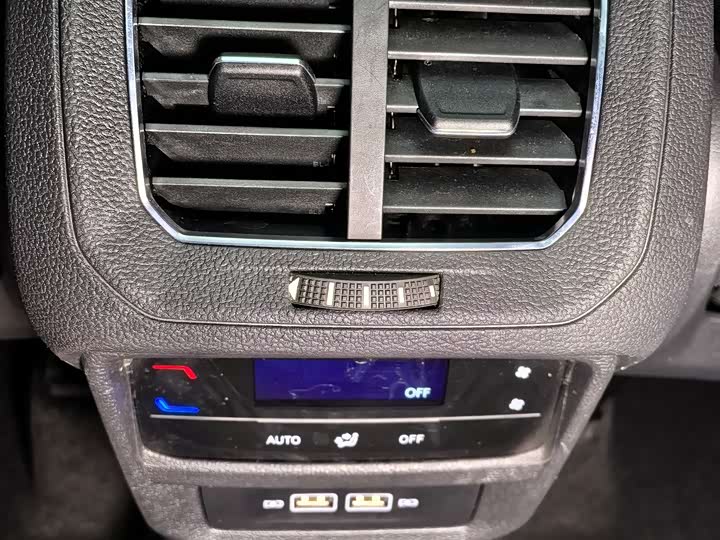 Фото 12 - Volkswagen Tayron