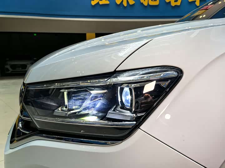 Фото 13 - Volkswagen Tayron