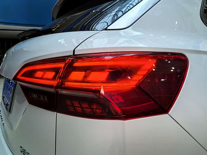 Фото 16 - Volkswagen Tayron