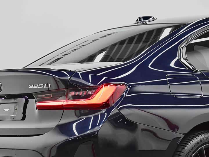 Фото 2 - BMW 3 Series