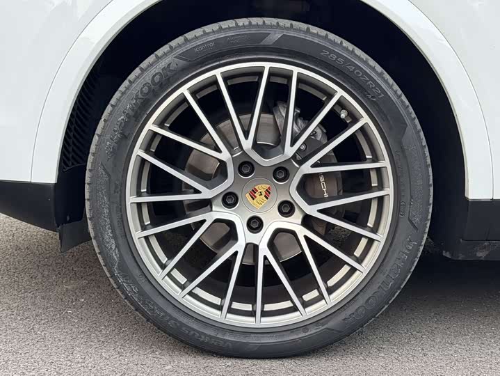 Фото 15 - Porsche Cayenne