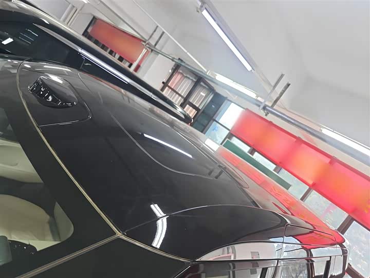 Фото 27 - Zeekr 009