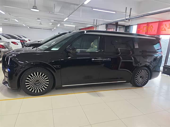 Фото 5 - Zeekr 009