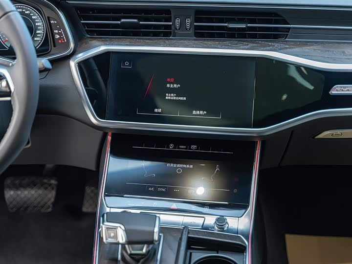 Фото 14 - Audi A6L