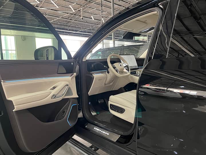 Фото 9 - Denza N9