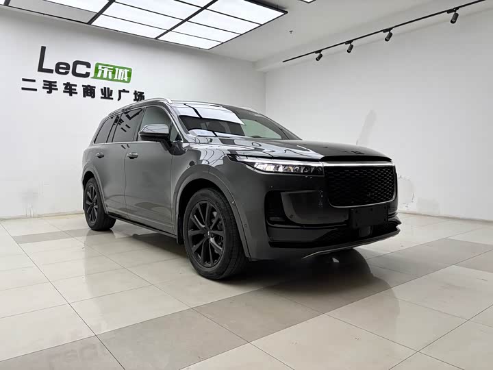 Фото 3 - LiXiang One