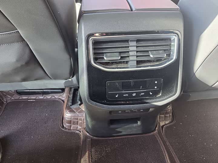 Фото 10 - Volkswagen Talagon