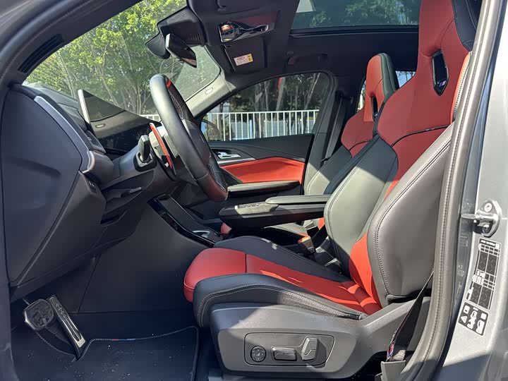 Фото 13 - BMW X2