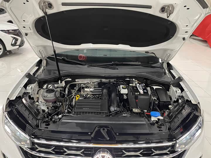 Фото 18 - Volkswagen Tayron