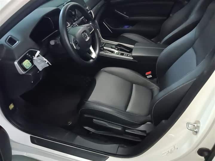 Фото 15 - Honda Inspire