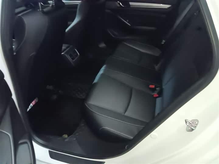 Фото 17 - Honda Inspire