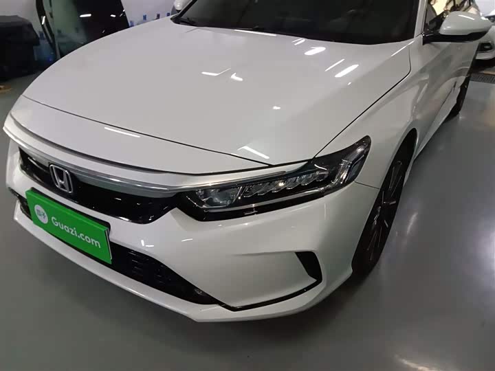 Фото 24 - Honda Inspire