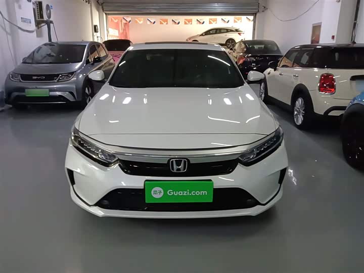 Фото 3 - Honda Inspire