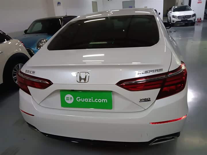 Фото 6 - Honda Inspire