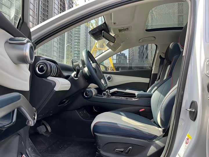 Фото 5 - BYD Yuan Plus