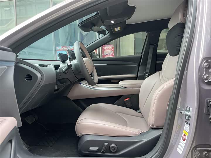 Фото 7 - XPeng Mona M03