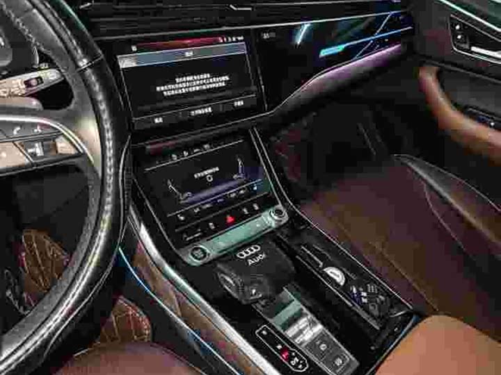 Фото 5 - Audi Q7