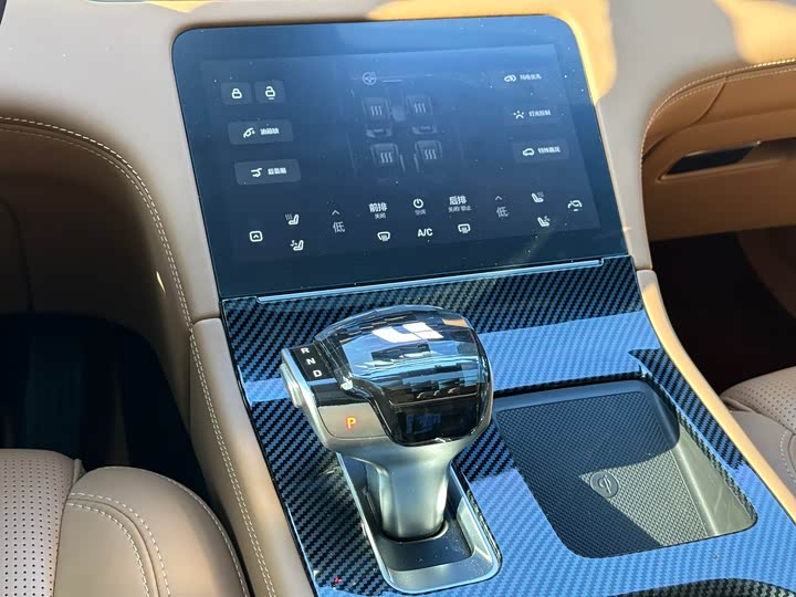 Фото 17 - LiXiang One