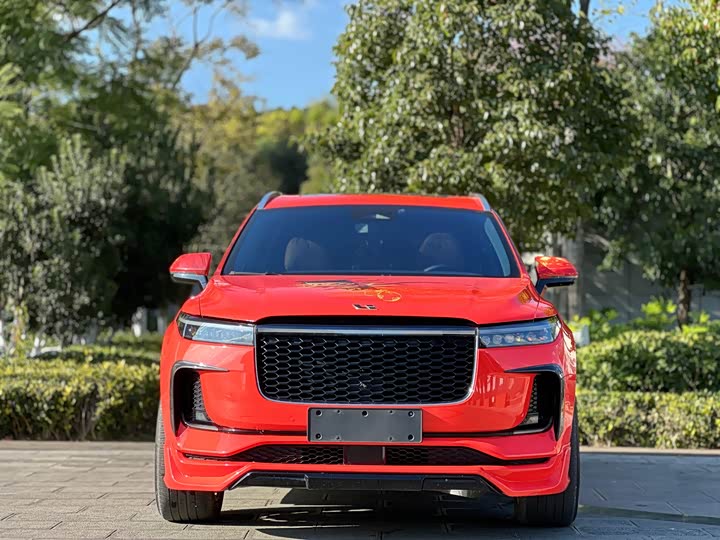 Фото 2 - LiXiang One