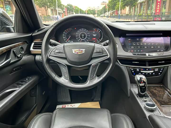 Фото 19 - Cadillac CT6