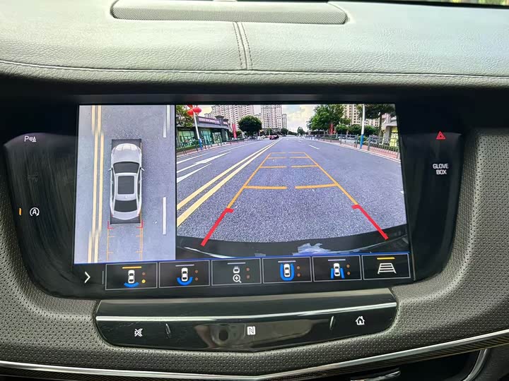 Фото 26 - Cadillac CT6