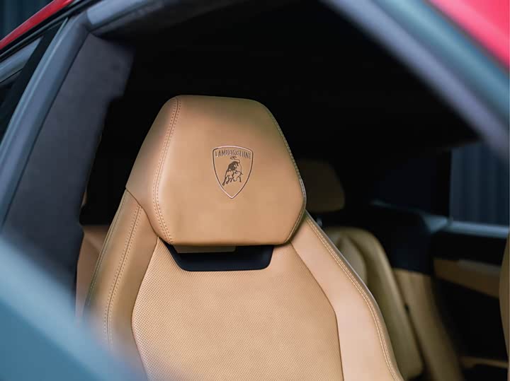 Фото 22 - Lamborghini Urus