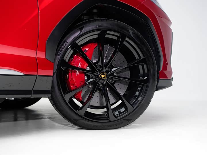 Фото 7 - Lamborghini Urus