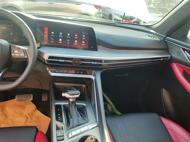 Фото 13 - Changan CS35 Plus