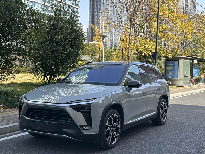 Фото 1 - Nio ES8