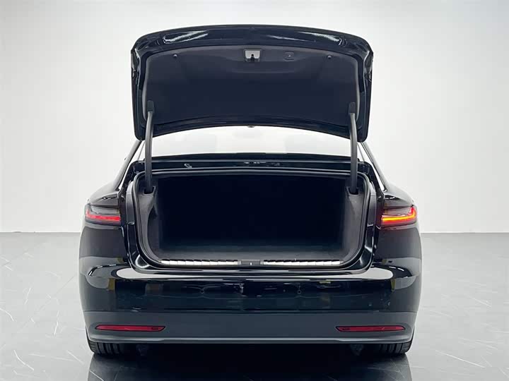 Фото 10 - Nio ET7