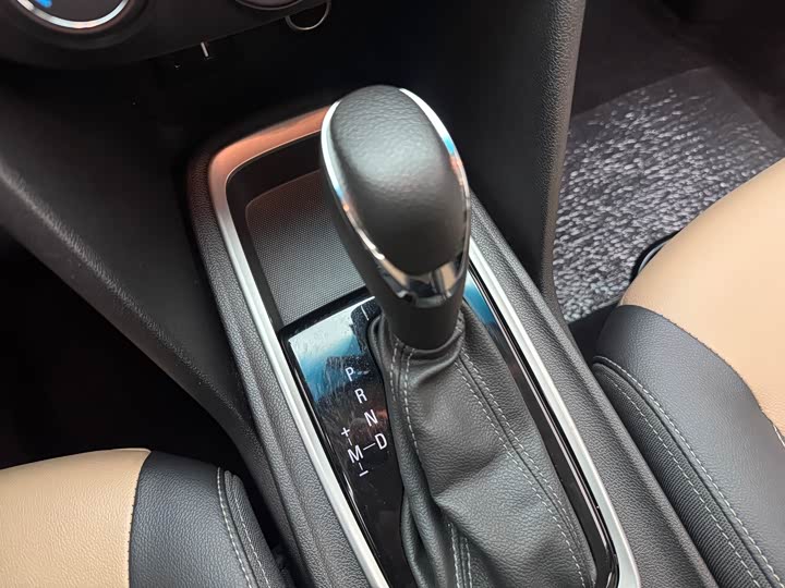 Фото 14 - Chevrolet Monza