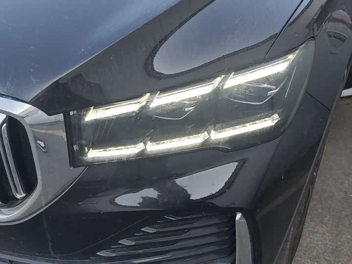 Фото 5 - Geely Monjaro