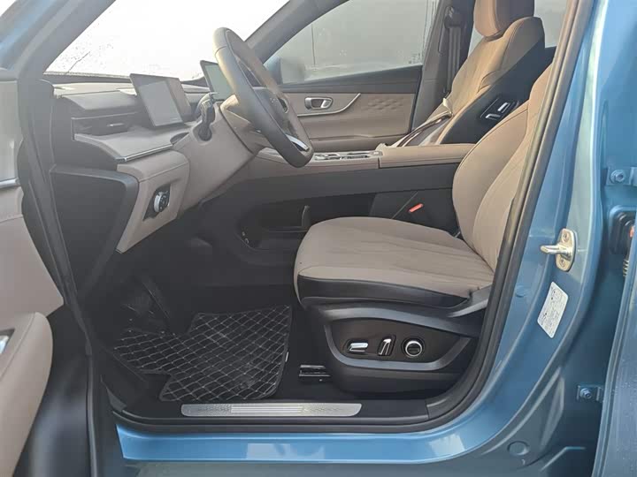 Фото 15 - Chery Tiggo 8 Plus C-DM