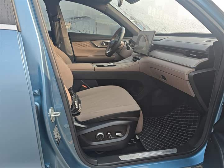 Фото 25 - Chery Tiggo 8 Plus C-DM