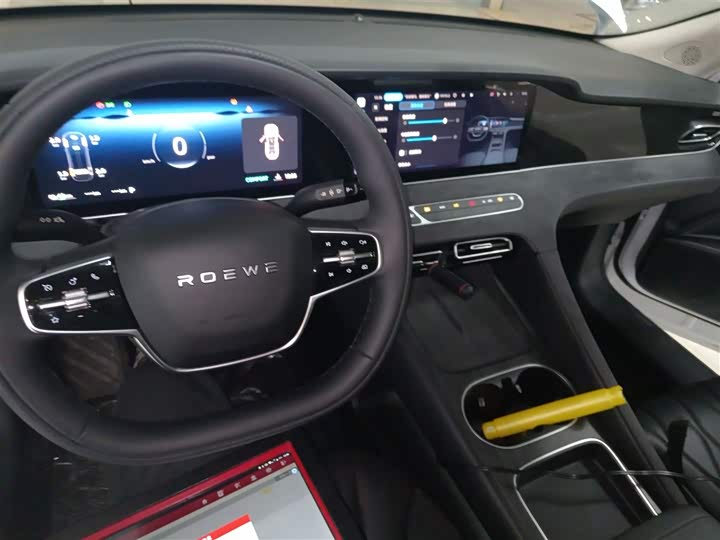 Фото 10 - Roewe D7